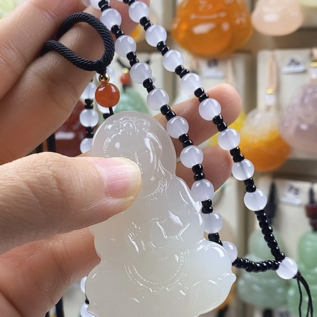 泪***梦石英质玉未镶嵌颈饰