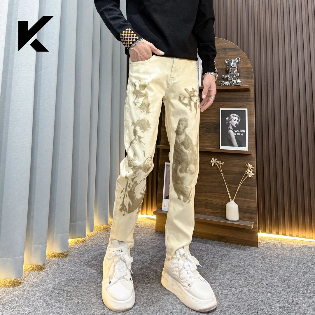 秋冬新款美式复古艺术图案潮流设计米白色弹力修身牛仔小脚长裤男