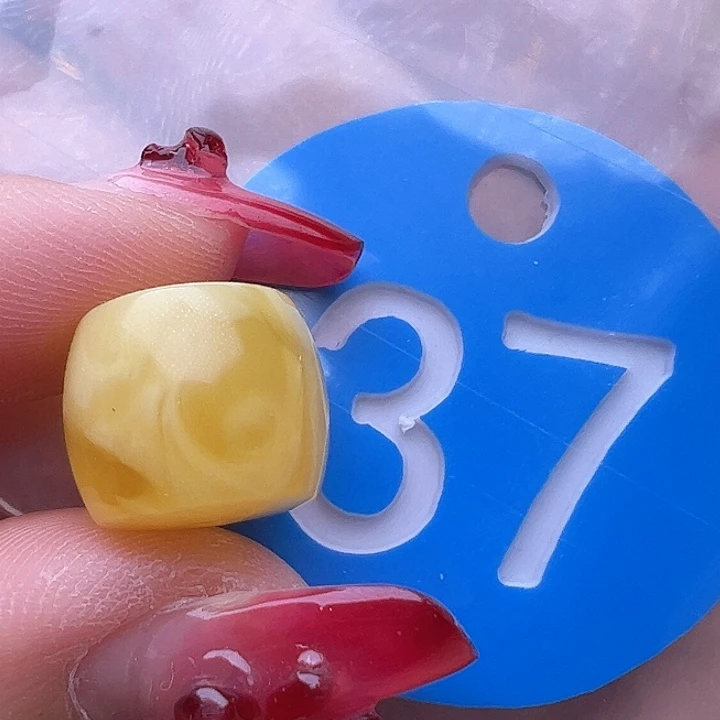 蜜蜡裸石未镶嵌12.7mm 直切