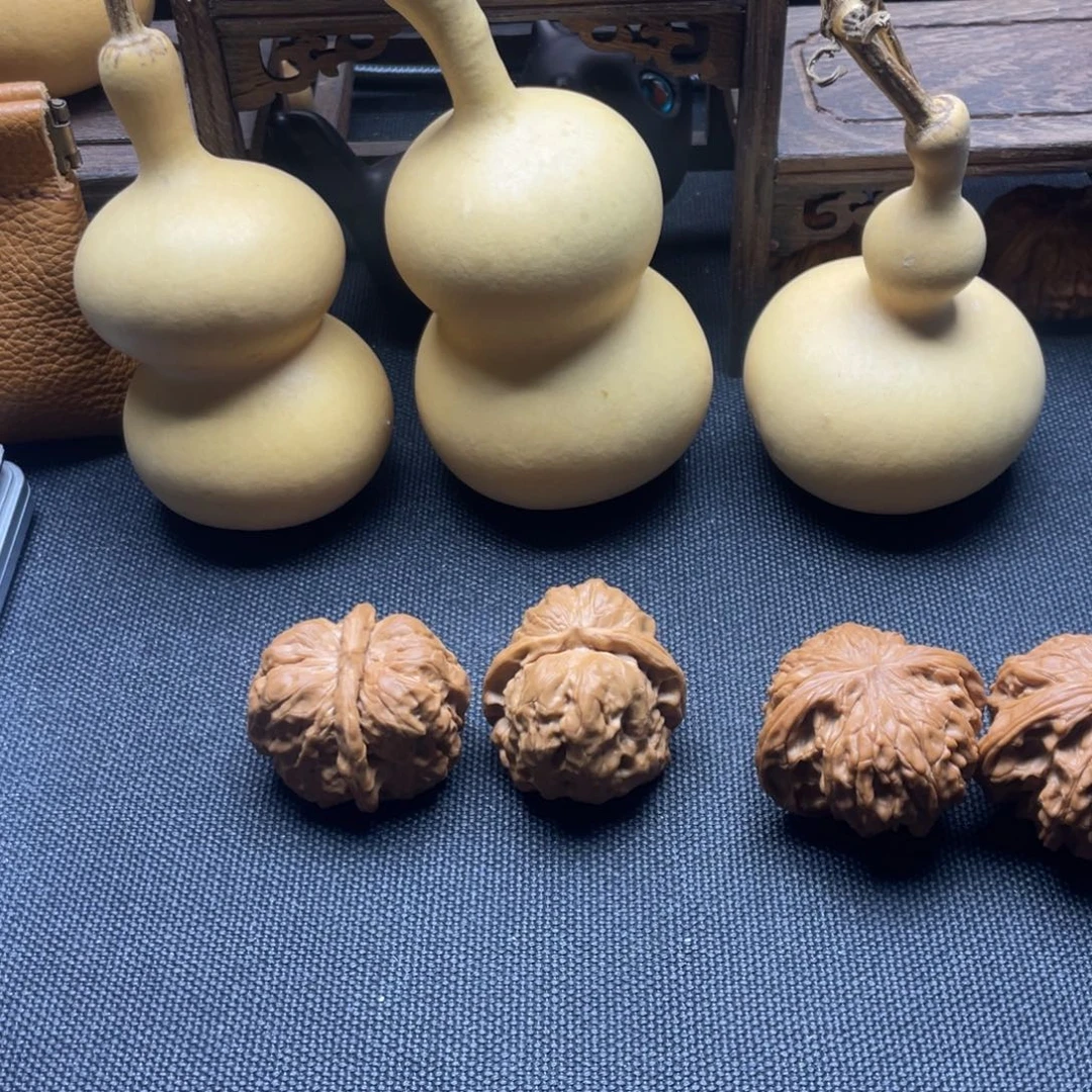 小***纸大叶紫檀（黑酸枝木类）