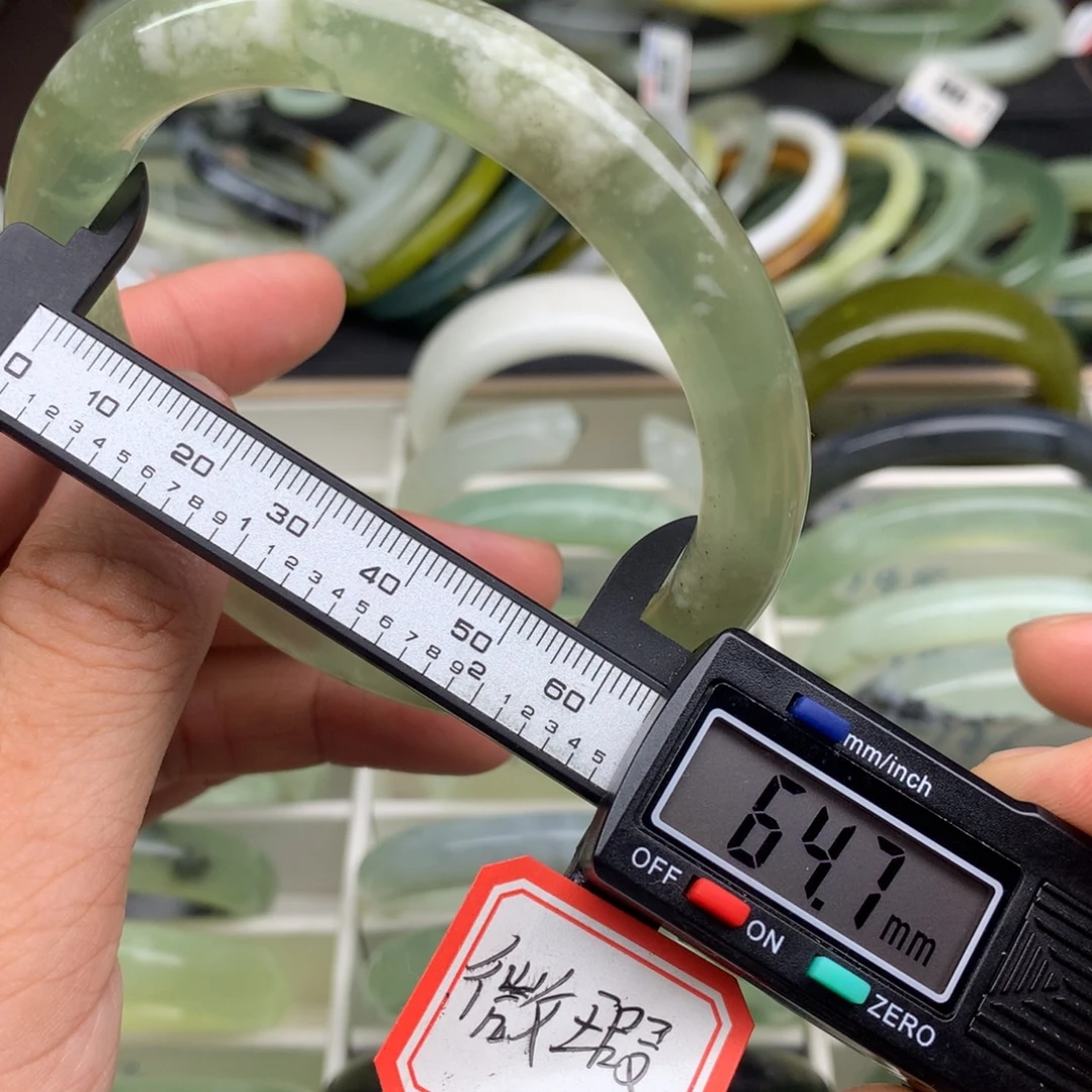 未镶嵌蛇纹石玉手镯730