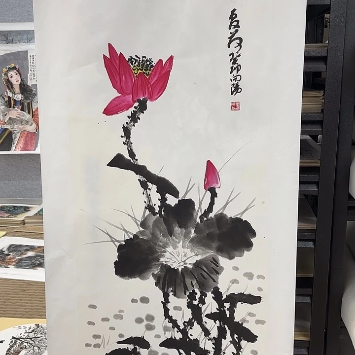 国画花鸟的翅膀和翅膀是白色