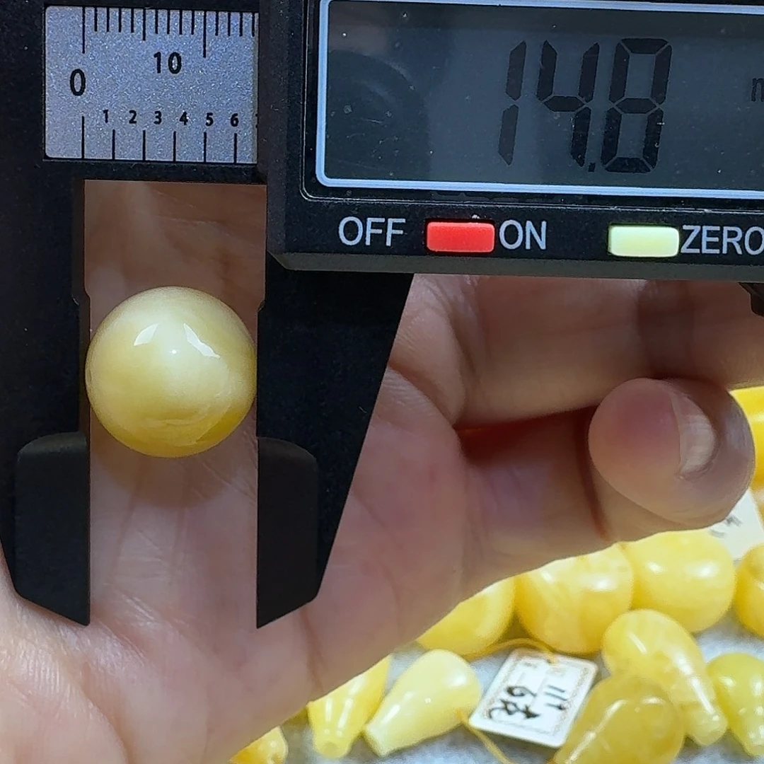 自***在裸石蜜蜡未镶嵌59杂
