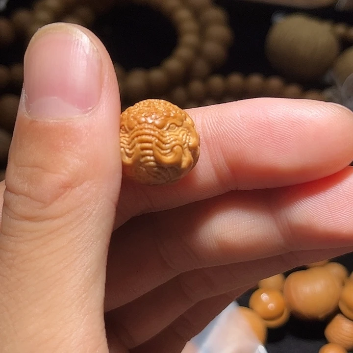 自****猴头核桃吊坠象神