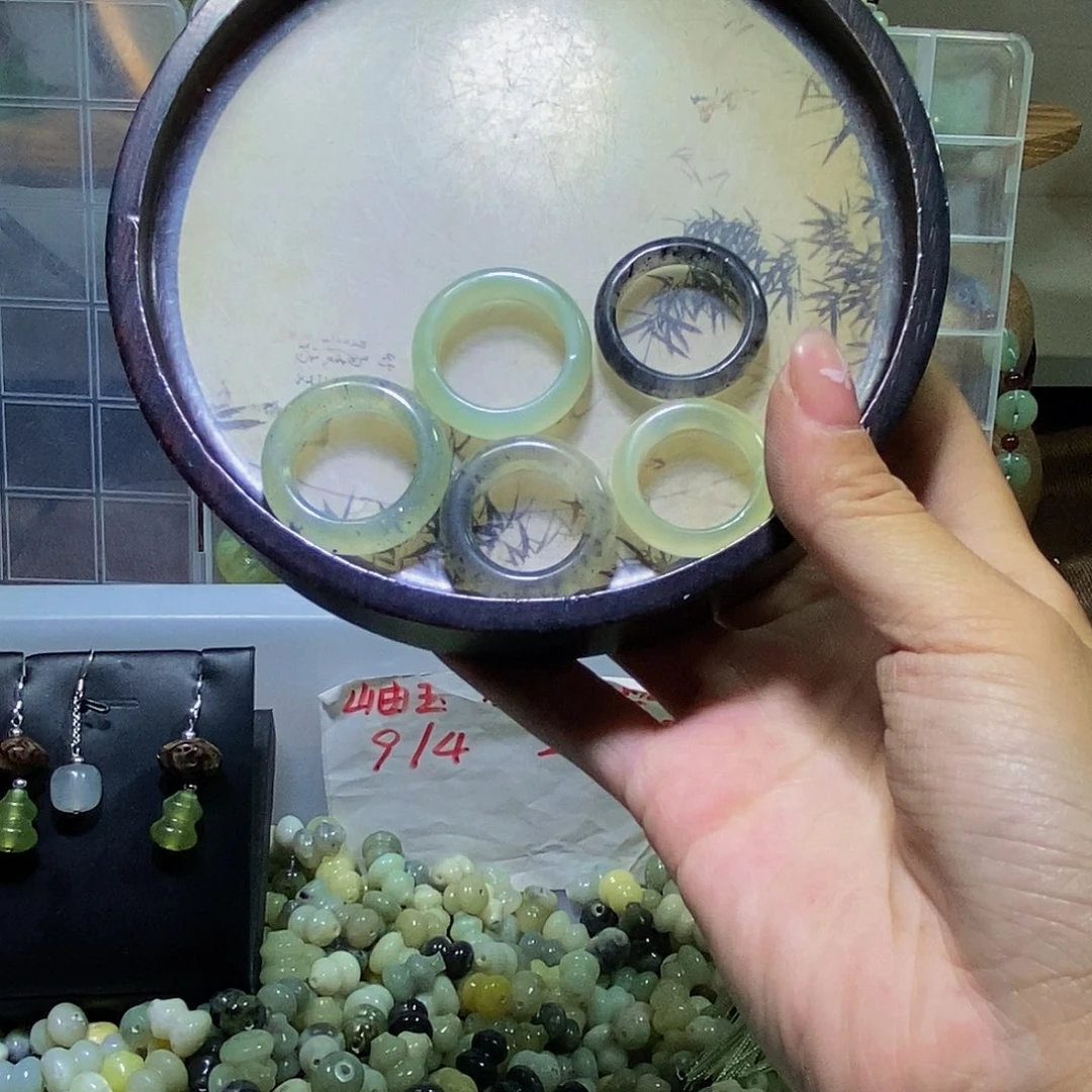 蛇纹石玉未镶嵌其他100