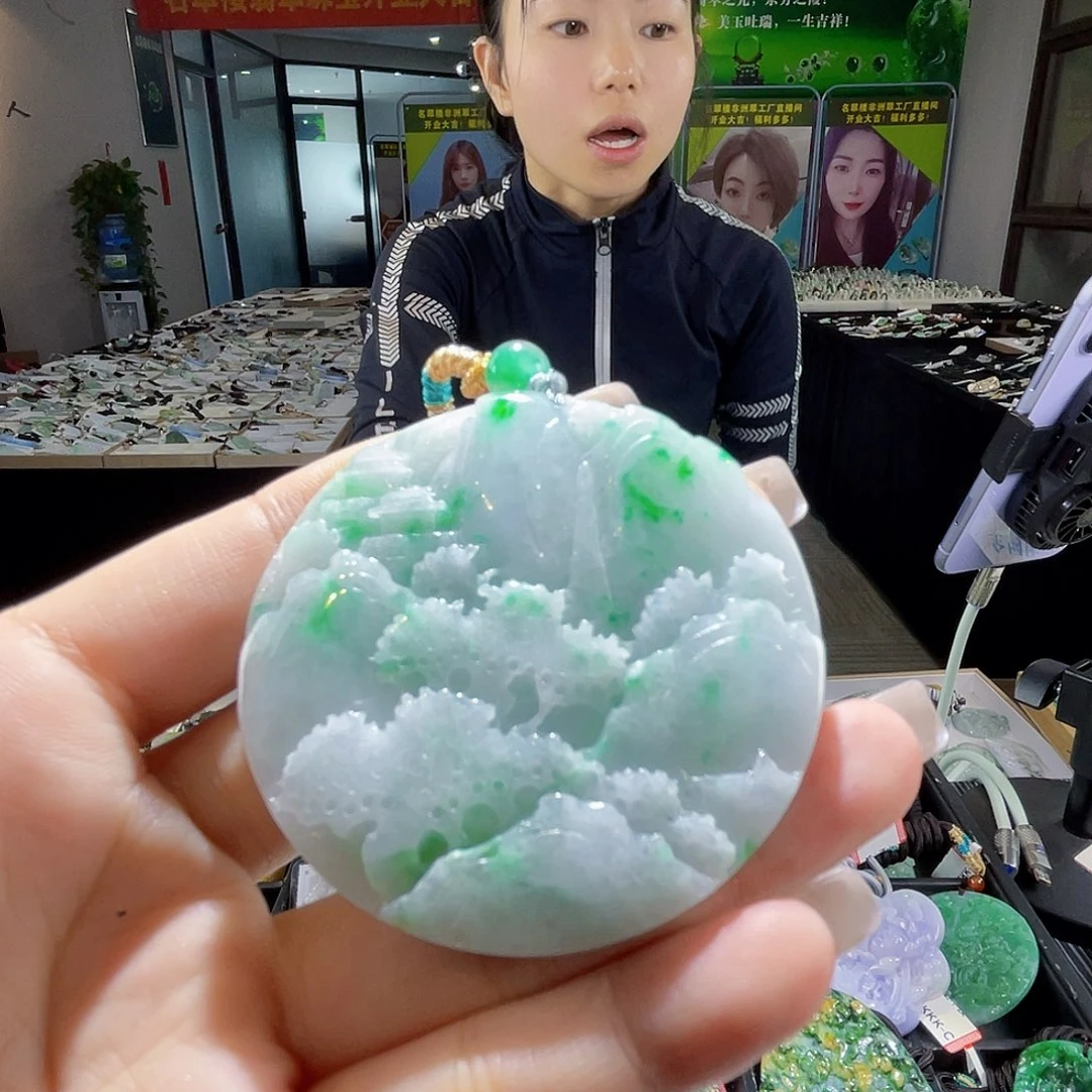 颈饰未镶嵌翡翠一