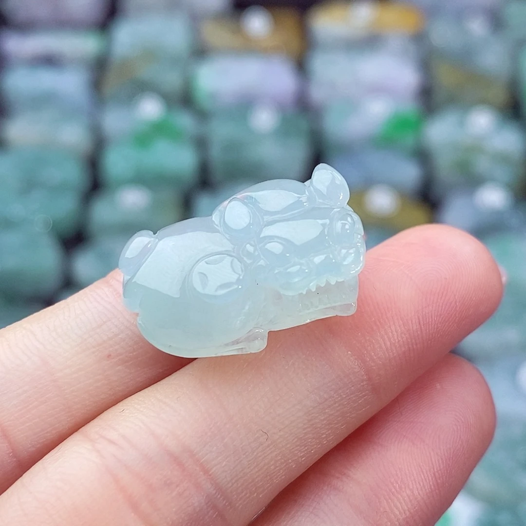 颈饰未镶嵌翡翠天然