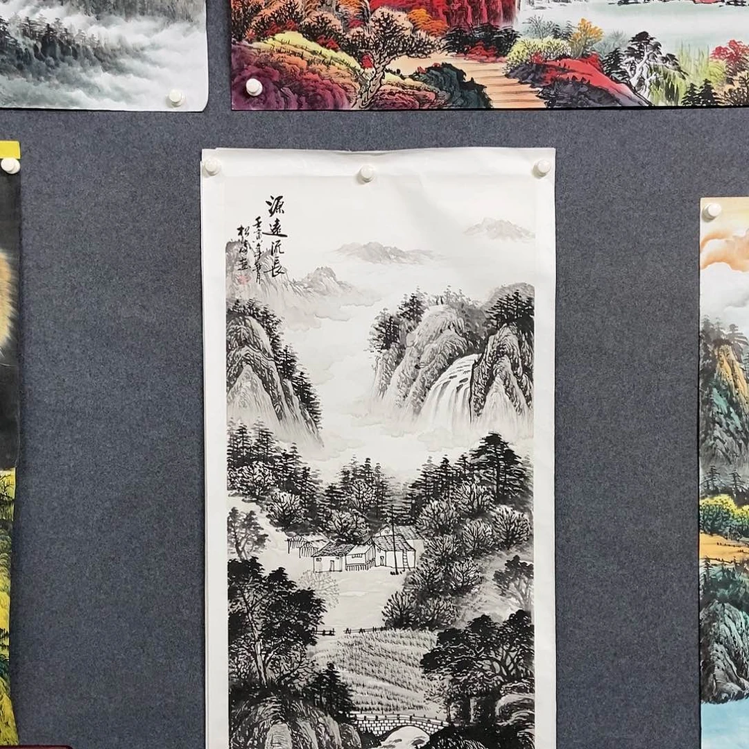 国画四尺水墨山水一副
