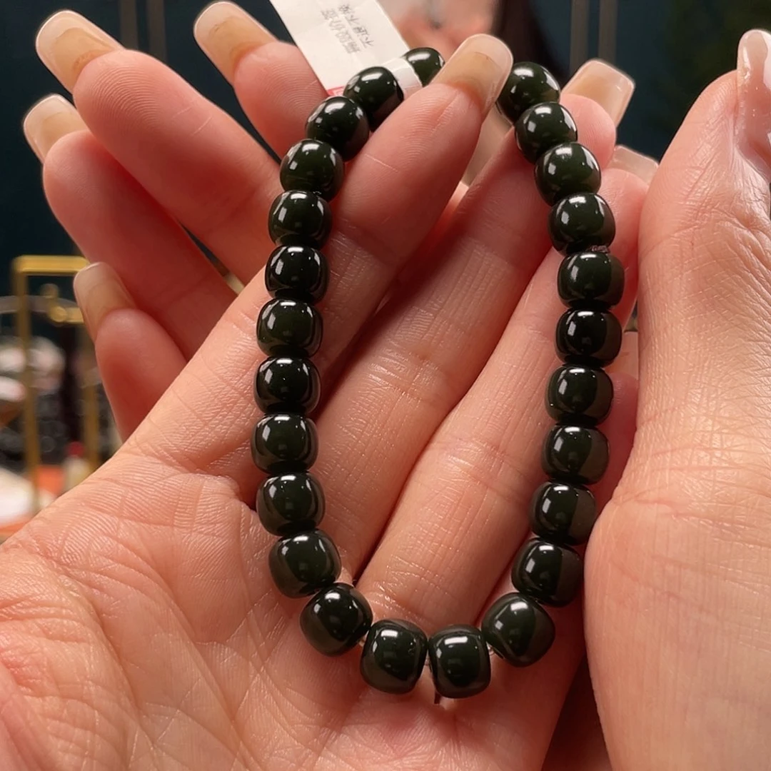 手串未镶嵌和田玉沙枣青卡7.8老型