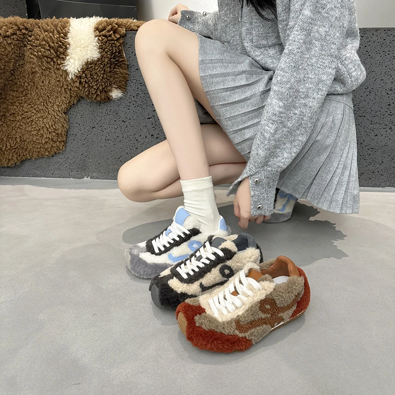 网红同款百搭阿甘鞋拼色丑萌德训鞋单鞋冬季2025新款休闲厚底加绒