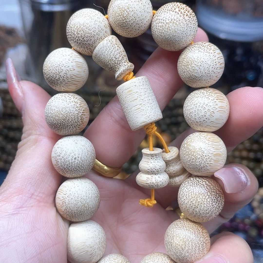 维腊木（绿檀）无事牌