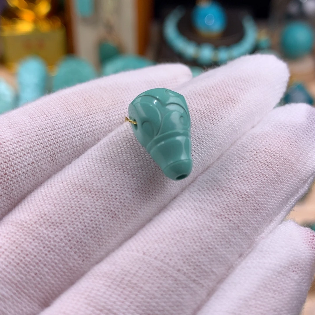 绿松石未镶嵌三通卡9.5