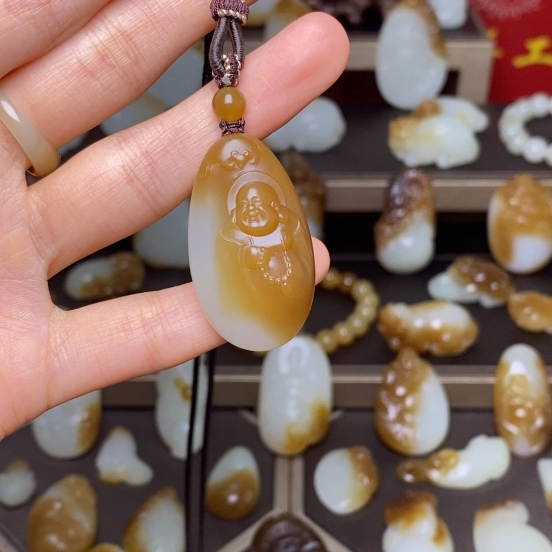 和田玉（糖玉）未镶嵌颈饰