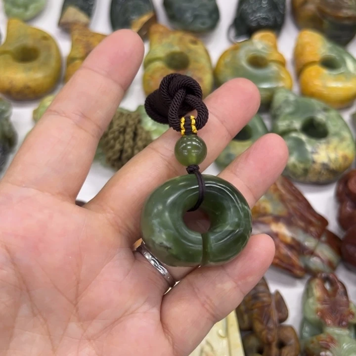 岫岩河磨玉（透闪石质玉）未镶嵌珠宝奇石