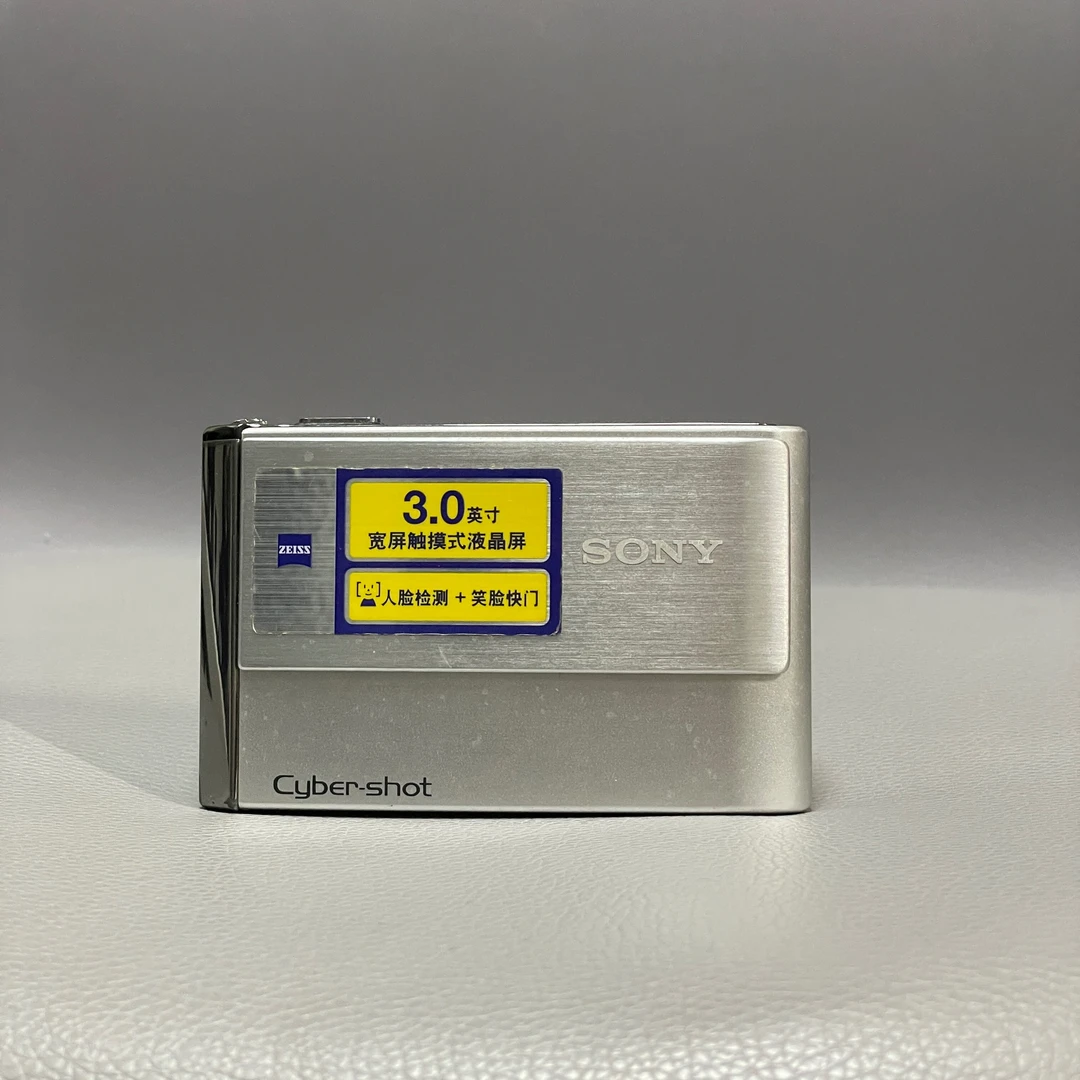 9新 Sony/索尼 t70银色 808万像素 3倍变焦 复古ccd