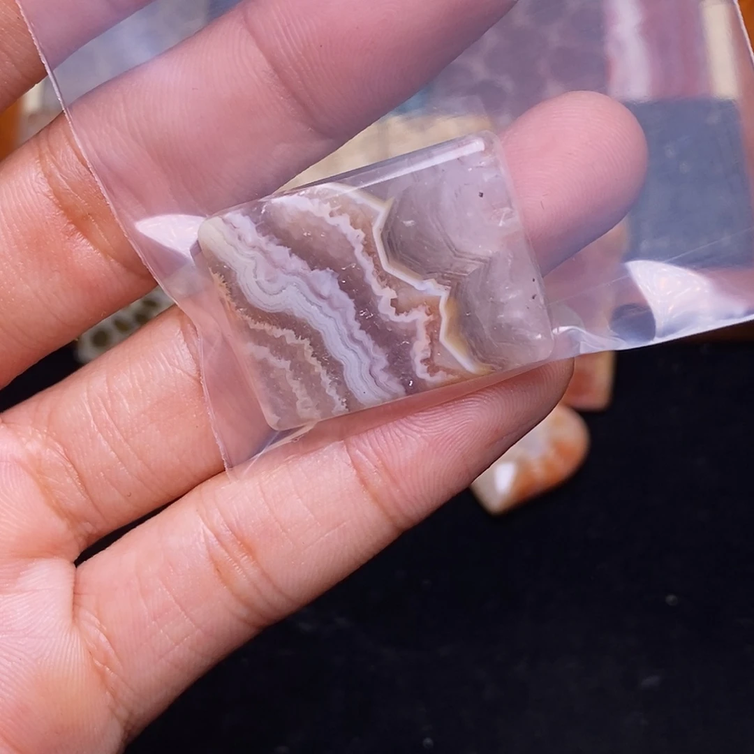 合金珊瑚玉硅化玉