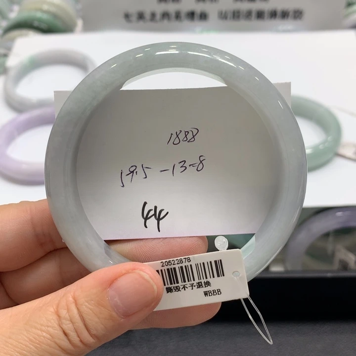 翡翠未镶嵌手镯44