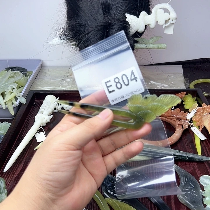 蛇纹石玉发饰合金血**花