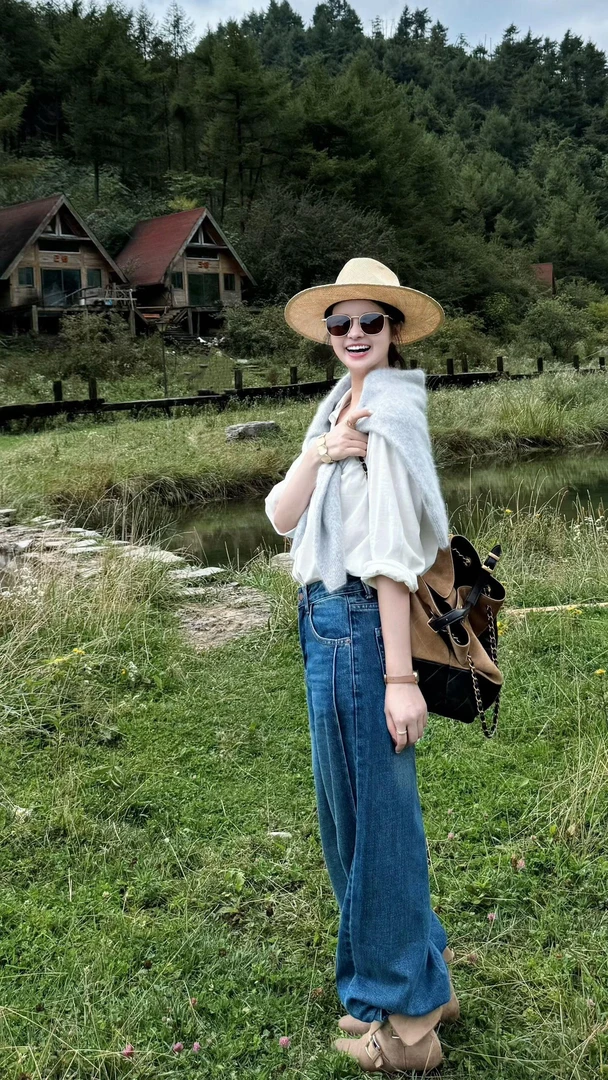 【安妮格调】气质韩系ins优雅高级感简约白色衬衫高腰牛仔裤两件套