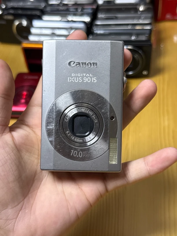 9新 Canon/佳能 九成新1000万像素3倍光学变焦相机配件齐全