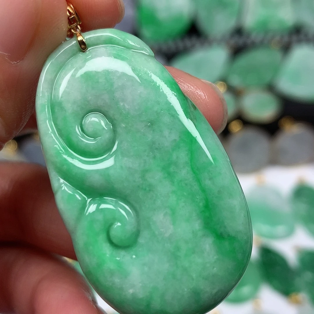 翡翠吊坠(不含链)18K金镶嵌