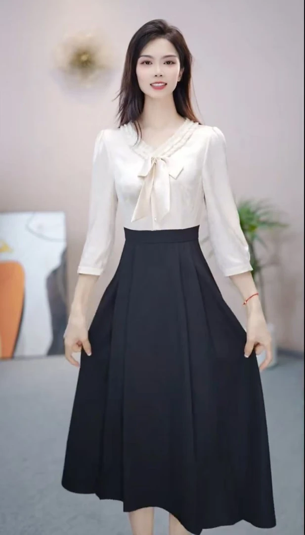 [依橙服饰] X039 #  早秋 新款 减龄 收腰 显瘦  连衣裙