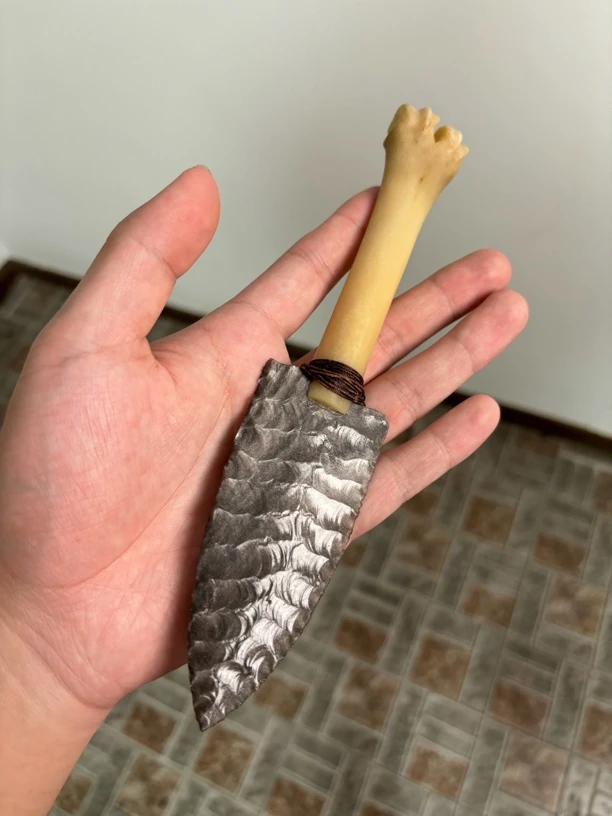 天然银曜石手工打制特色摆件