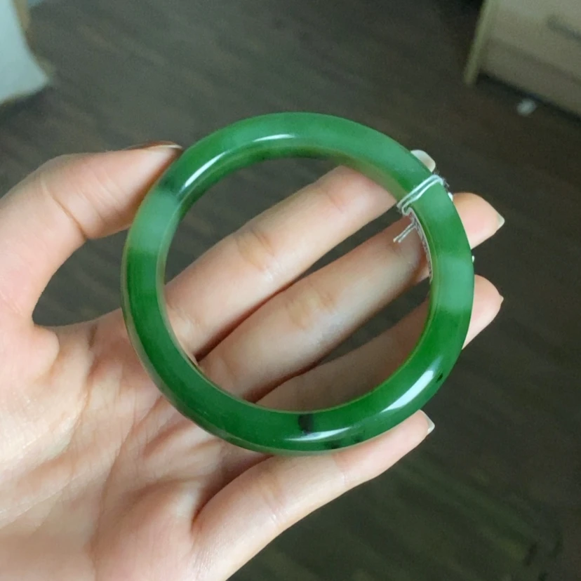 【闪购商品】未镶嵌手镯和田玉（碧玉）