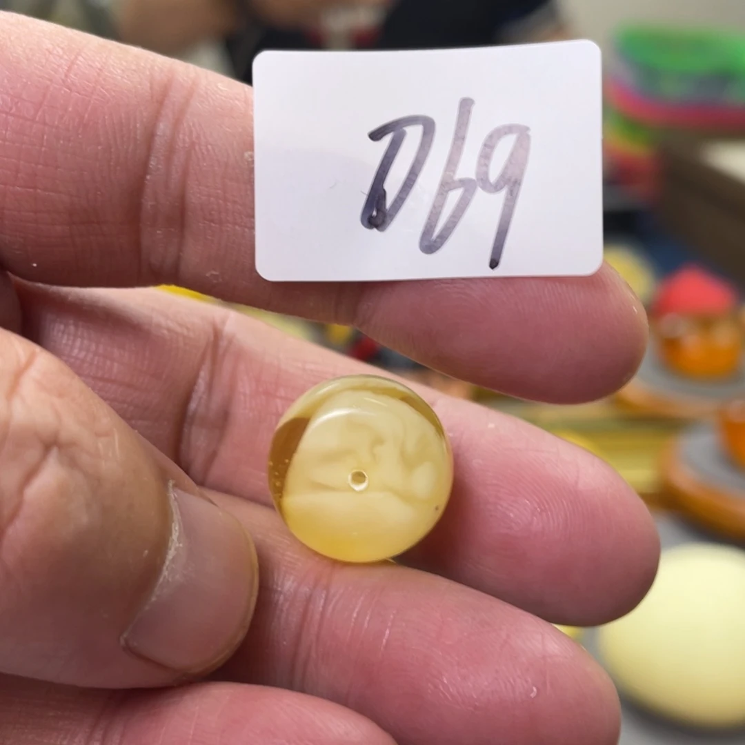 手链琥珀未镶嵌多样性发，发其中一件