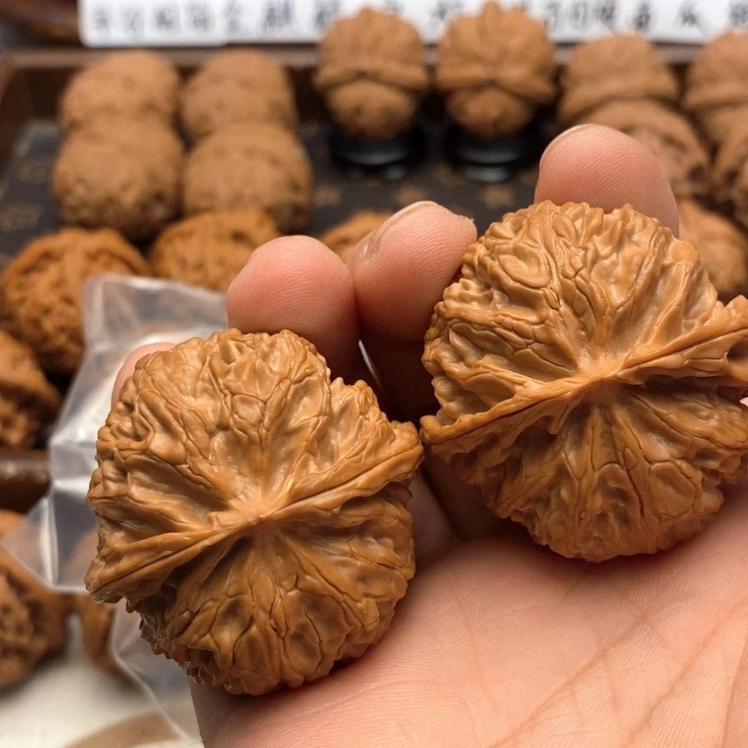 星***眠吊坠文玩核桃42尺 全品苹果园 77