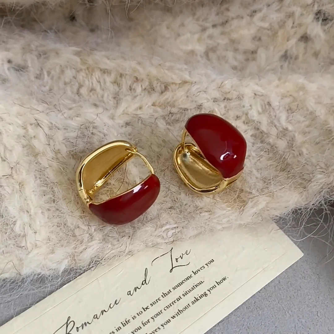 铜合金耳饰 早秋复古红拼色耳扣女耳环新款耳饰百搭饰品耳环轻奢