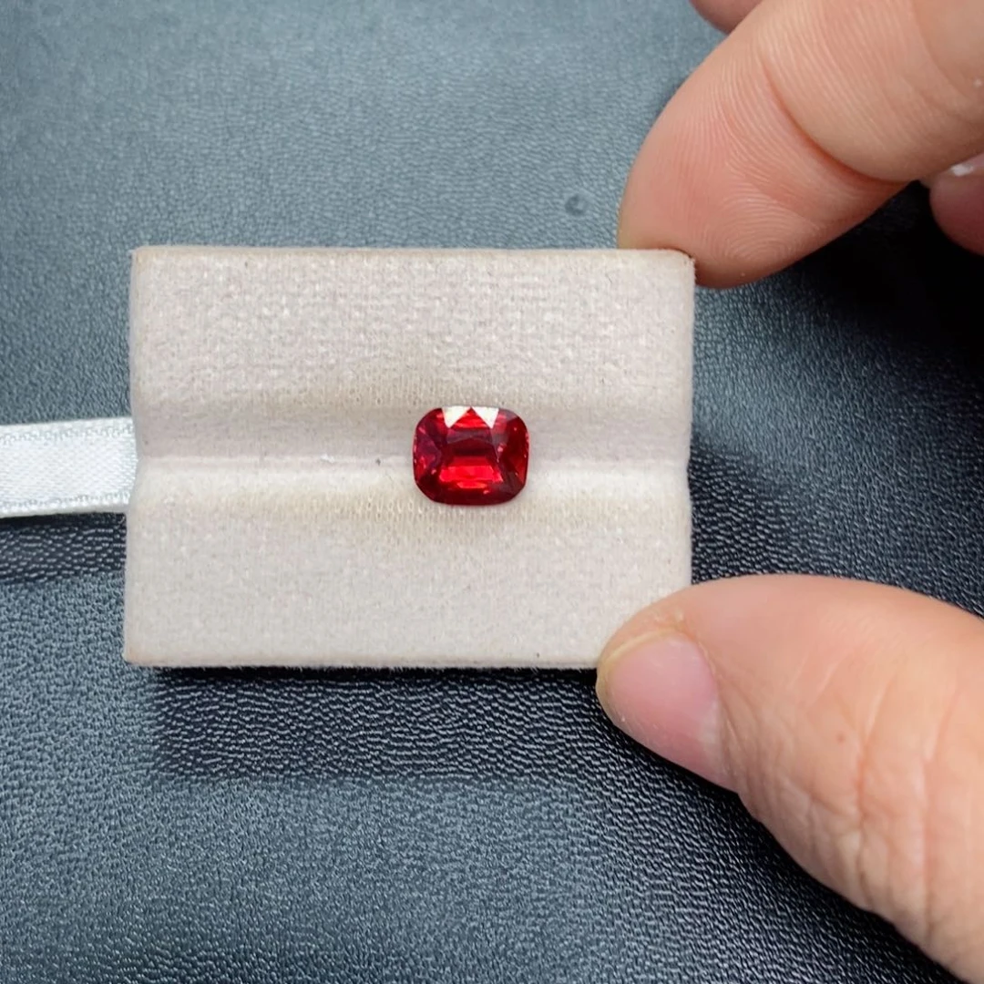 石榴石裸石未镶嵌4.7