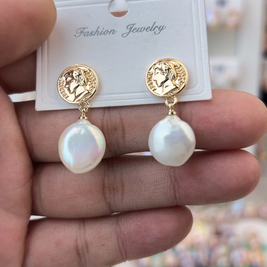 淡水珍珠耳饰未镶嵌