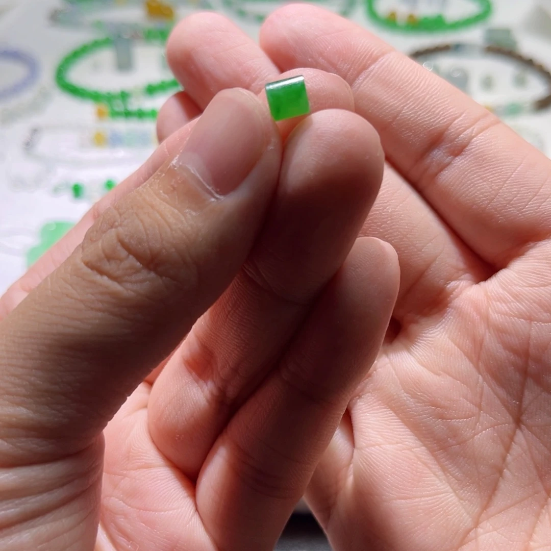 散珠翡翠裸石6mm