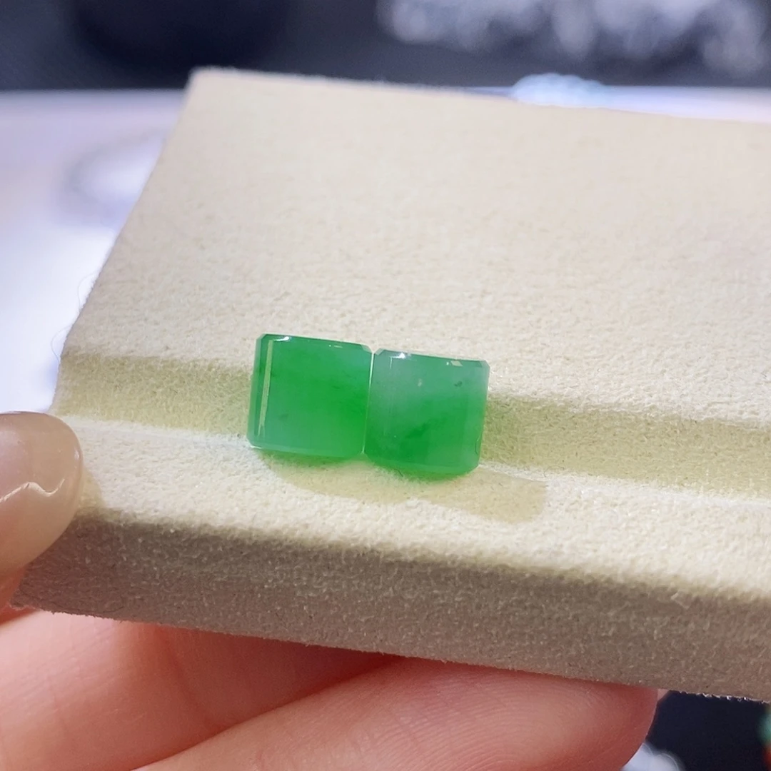 翡翠未镶嵌挂件特价