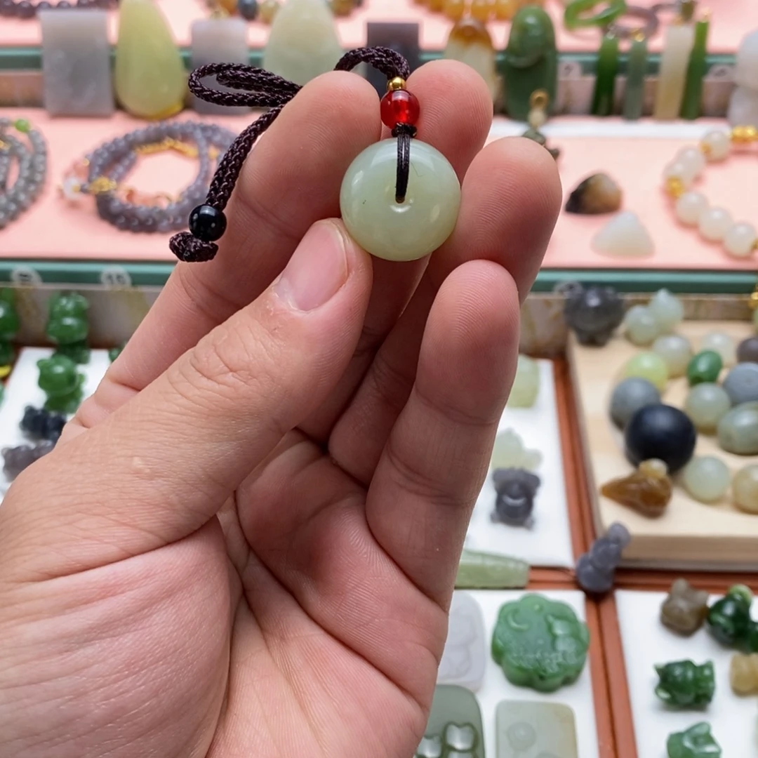 和田玉未镶嵌吊坠(不含链)