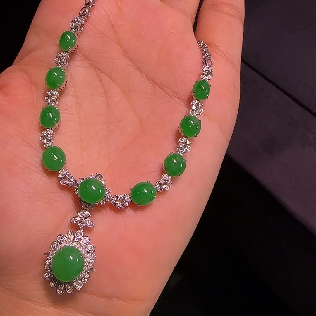 翡翠18K金镶嵌套链