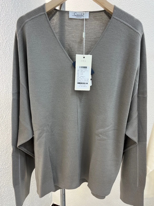 100精纺羊毛四平针V领宽松显瘦套头针织衫衫