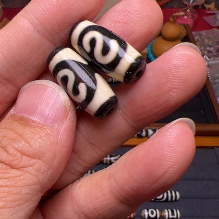 未镶嵌颈饰玛瑙/玉髓权*哥