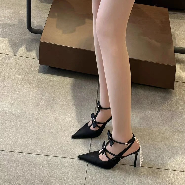 新款尖头浅口蝴蝶结一字扣带凉鞋女性感黑色细跟高跟鞋女
