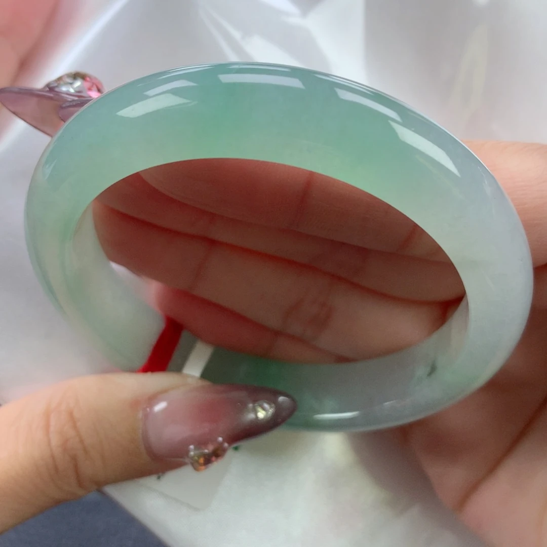 翡翠手镯未镶嵌55.6正圈