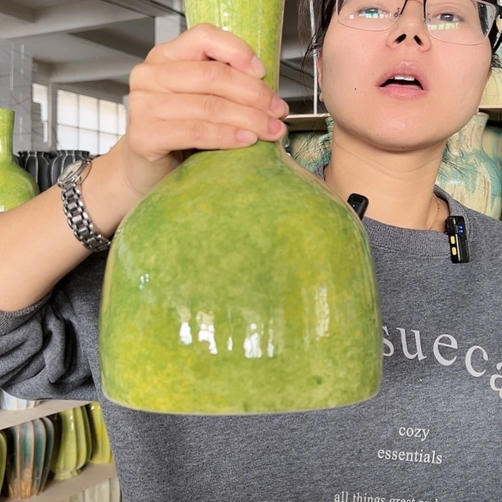 景德镇陶瓷花瓶工厂