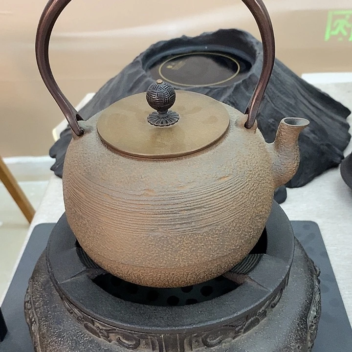 1宝珠树木纹砂铁壶1200毫升纯手工打造