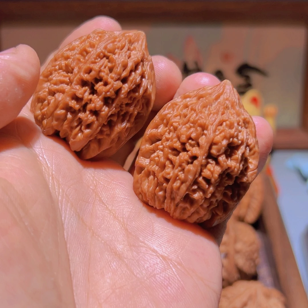 H***a瑞麟文玩核桃宝瓶狮子头大蒜头