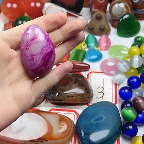 玛瑙/玉髓颈饰未镶嵌