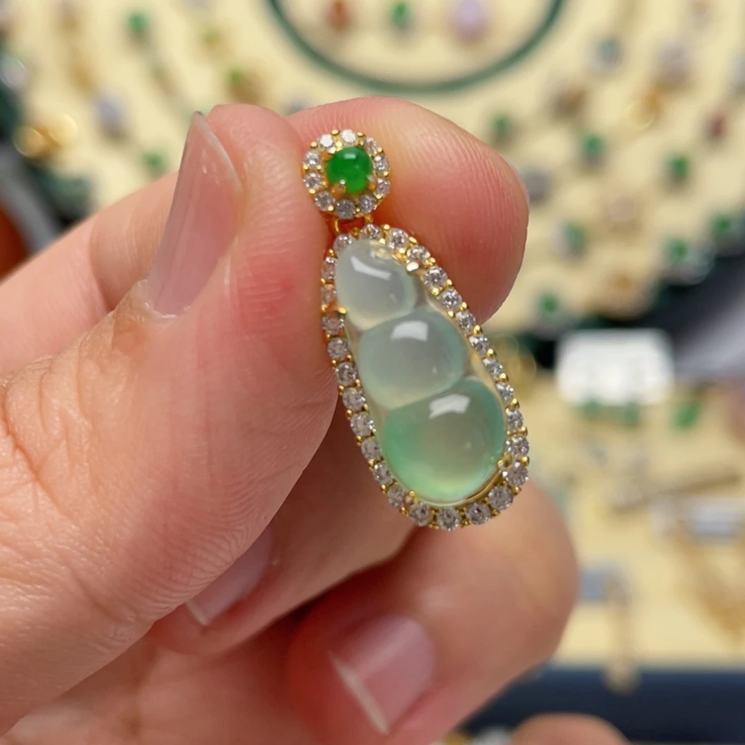 翡翠颈饰银S925镶嵌纯天然缅甸翡翠