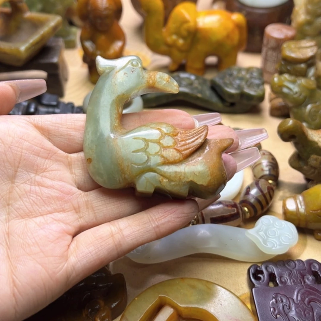 【闪购商品】蛇纹石玉颈饰未镶嵌