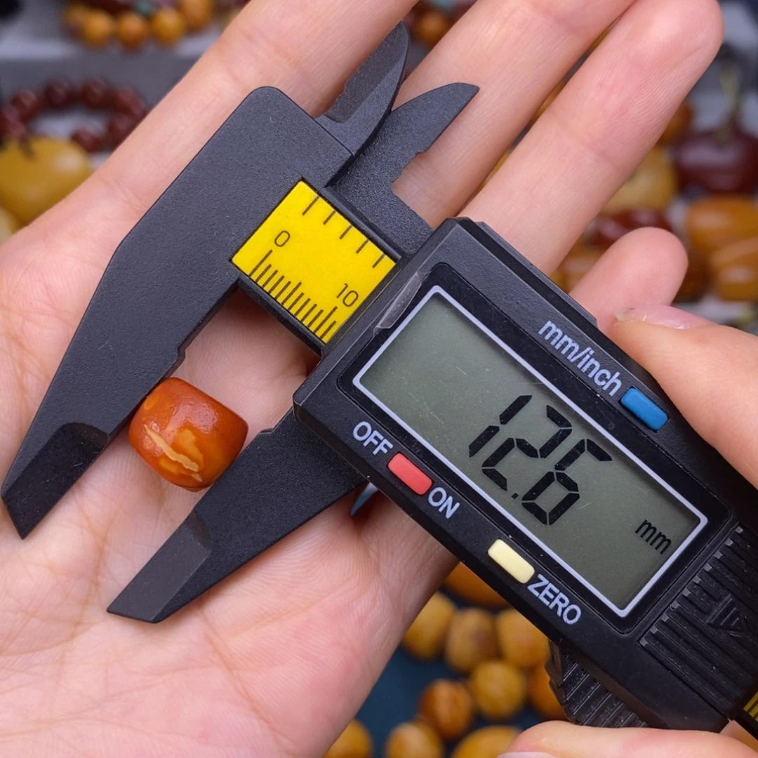 未镶嵌琥珀裸石蜜蜡M