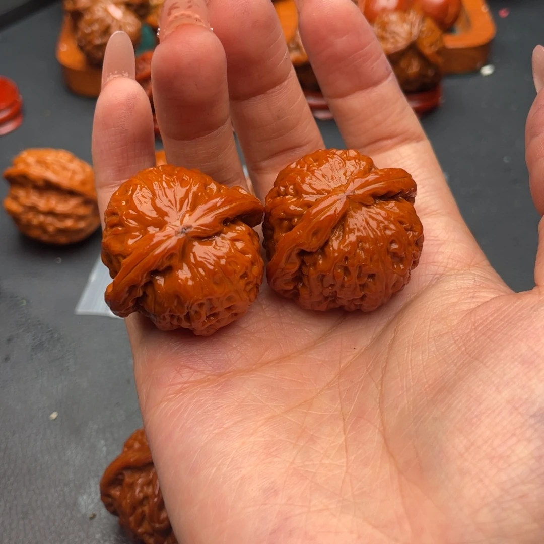 雾****把件文玩核桃白狮子