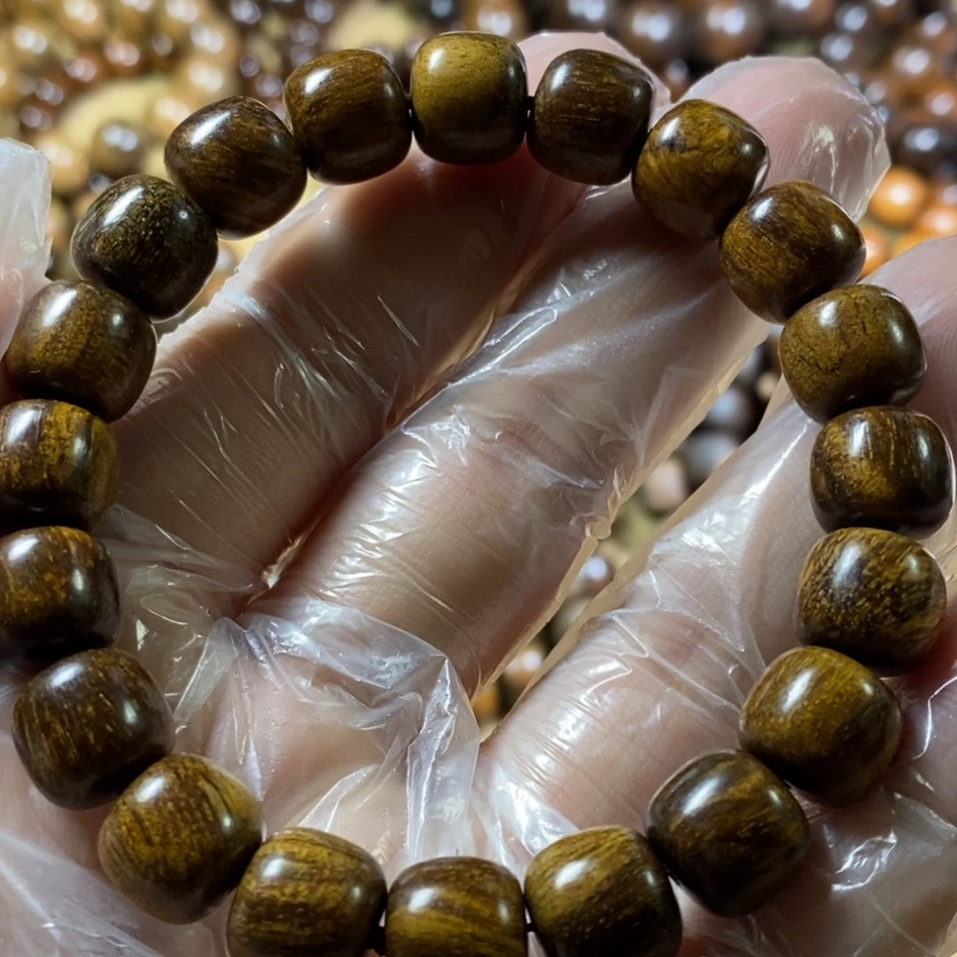 贡木巴贡留疤1011